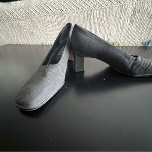 Stuart Weitzman Black Square-Toe Mid Block Heels